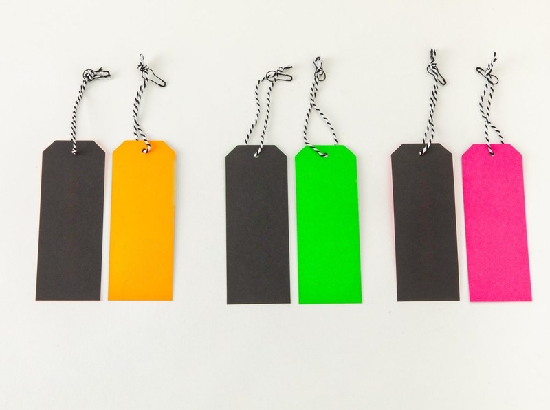 Garment hangtags